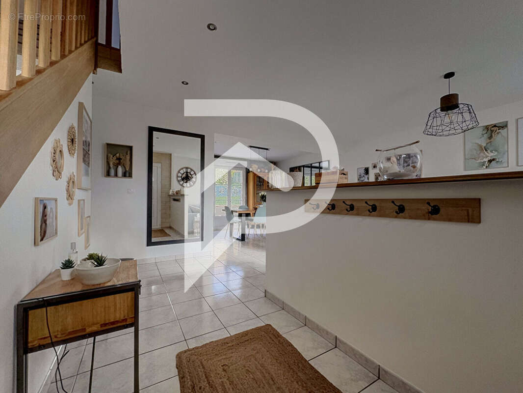 Maison à BERNEUIL-SUR-AISNE