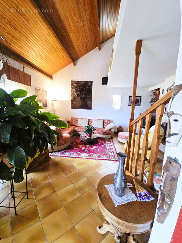 Maison à LA ROCHE-BLANCHE