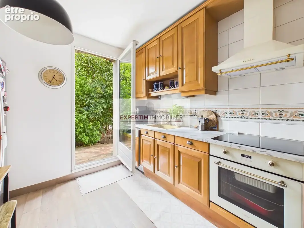Maison 135 m² à Noisy-Le-Roi  - photo 5