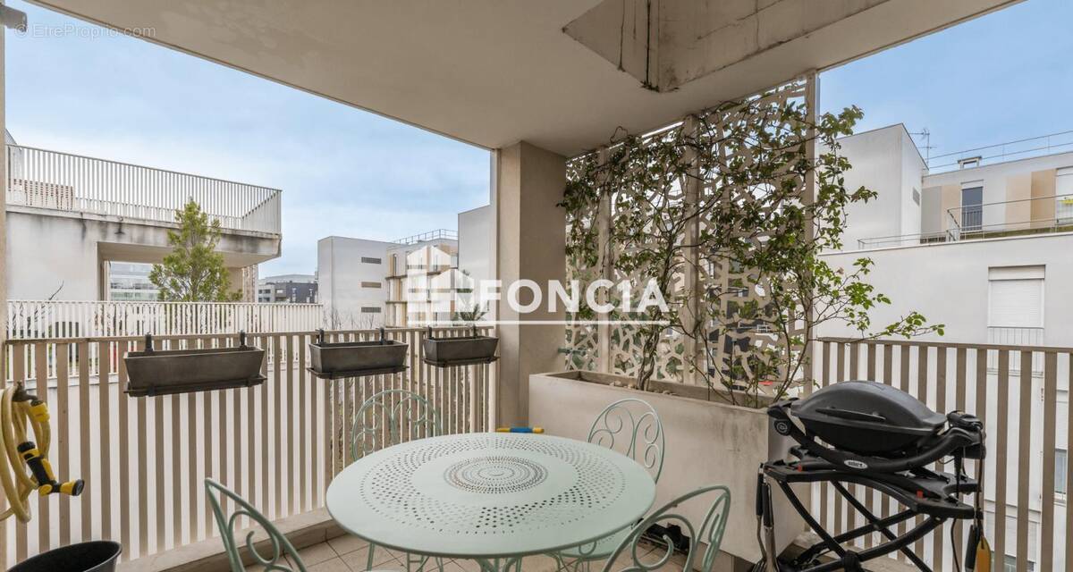 Appartement à GENNEVILLIERS