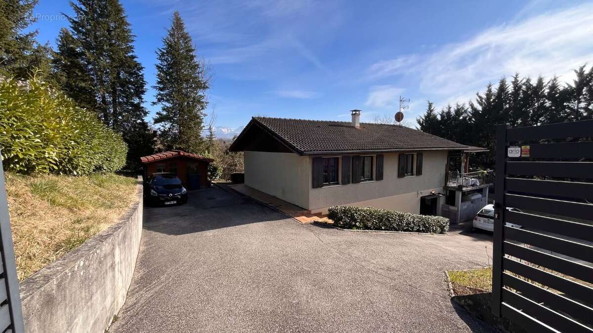 Maison à CRANVES-SALES