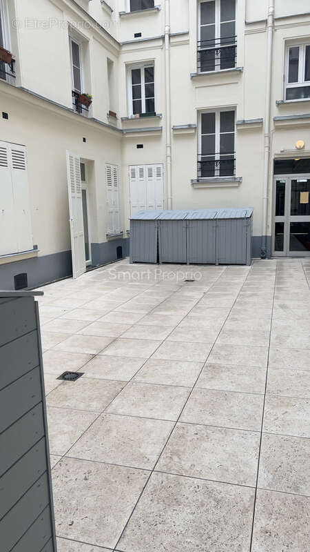 Appartement à PARIS-18E