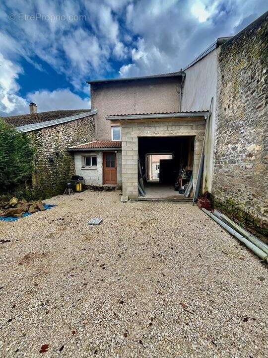 Maison à LUXEUIL-LES-BAINS