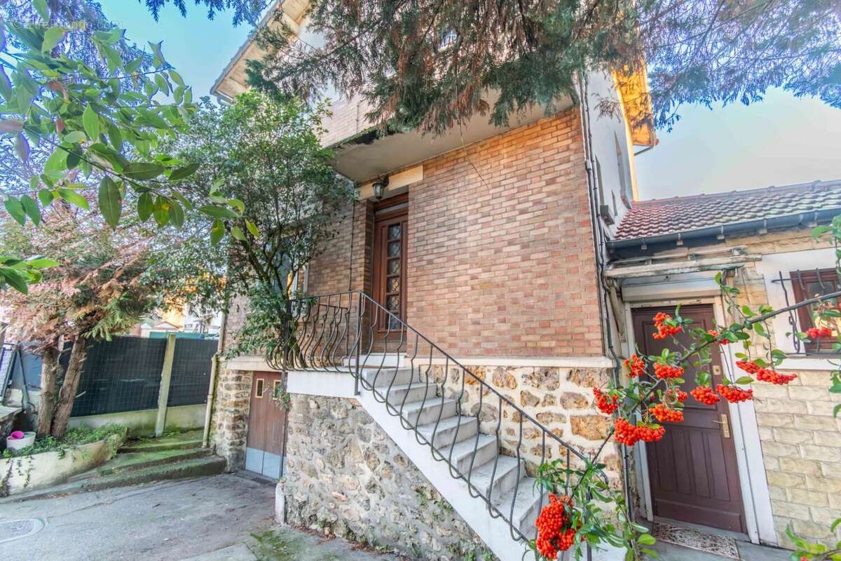 Maison à MONTMORENCY