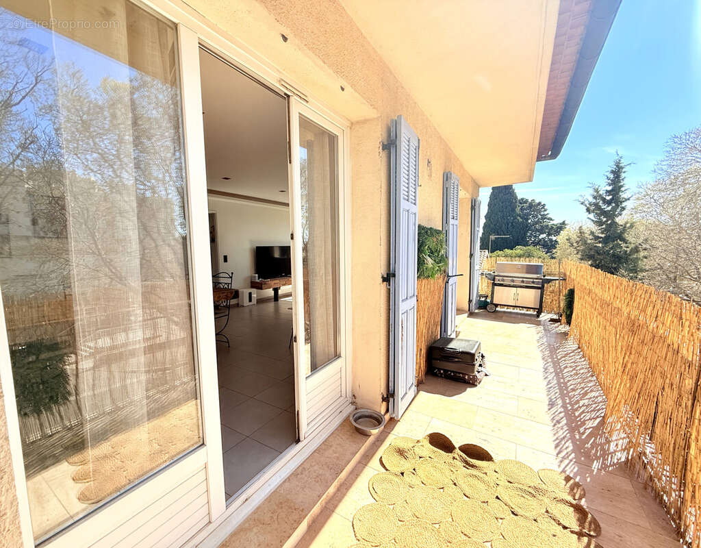 Appartement à LA VALETTE-DU-VAR