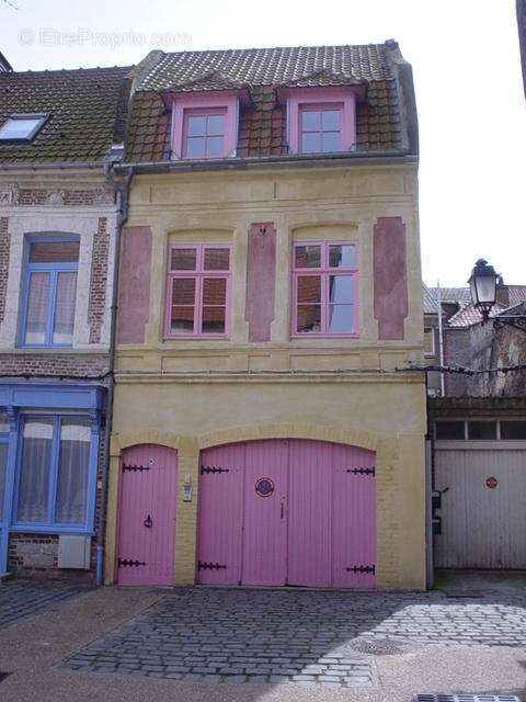 Appartement à AIRE-SUR-LA-LYS