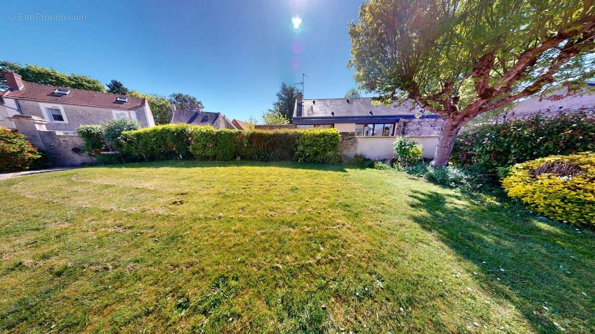 Maison à BASLY