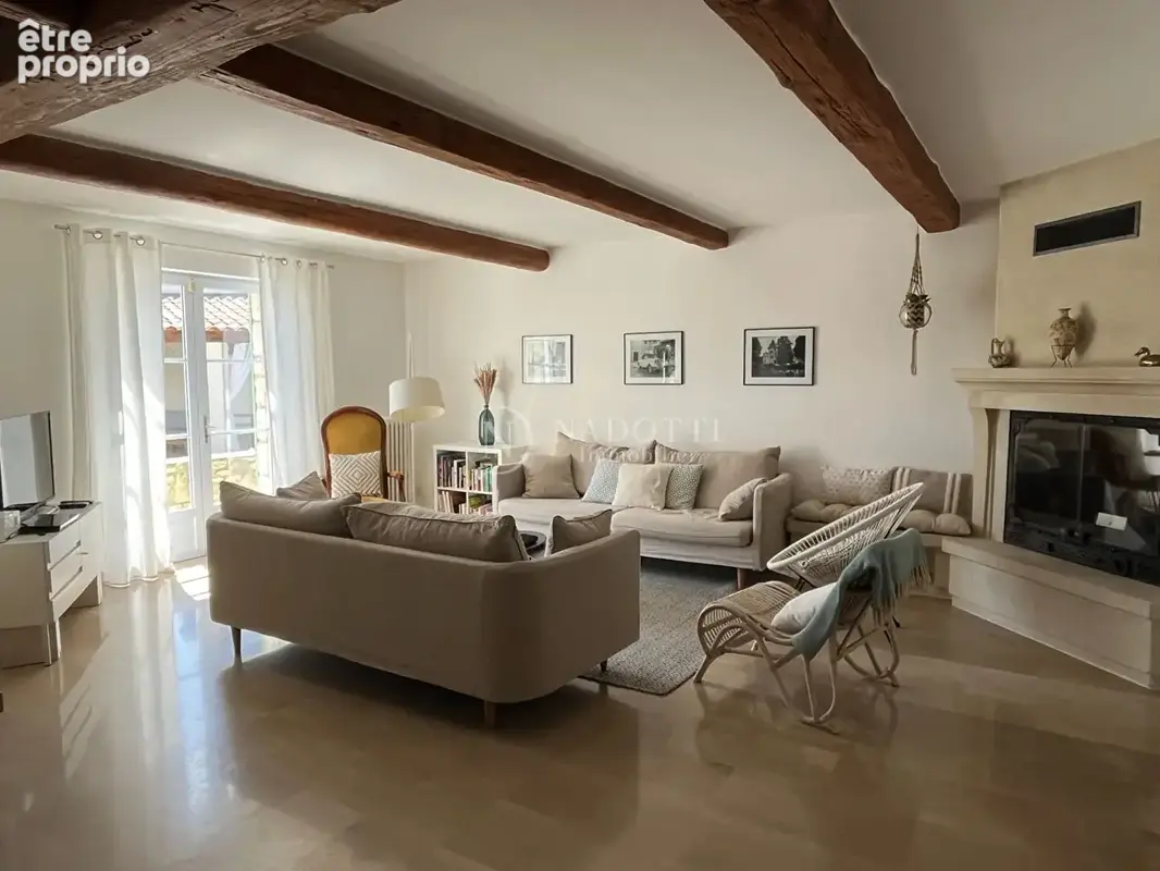 Une propriété de caractère au coeur de la Provence - photo 4