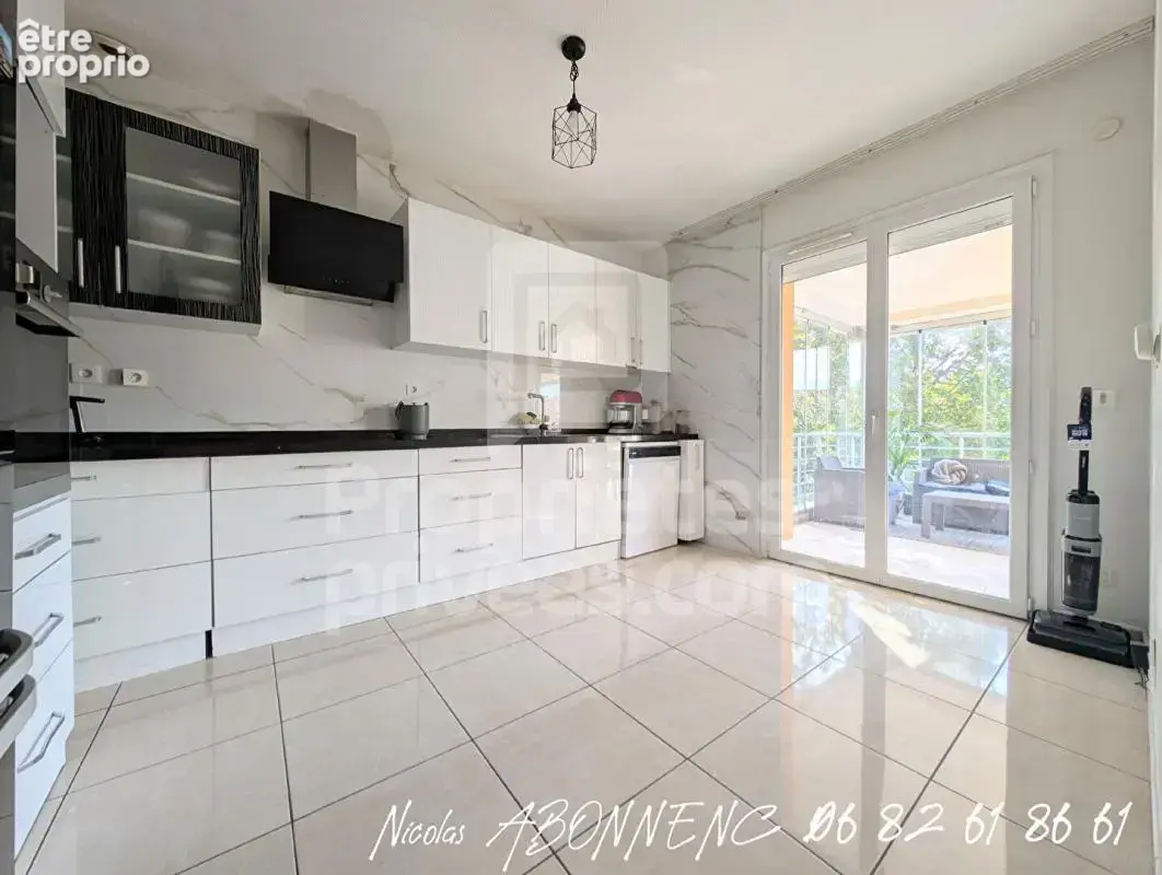 Maison Le Pont De Claix 9 pièce(s) 250 m2 - photo 4