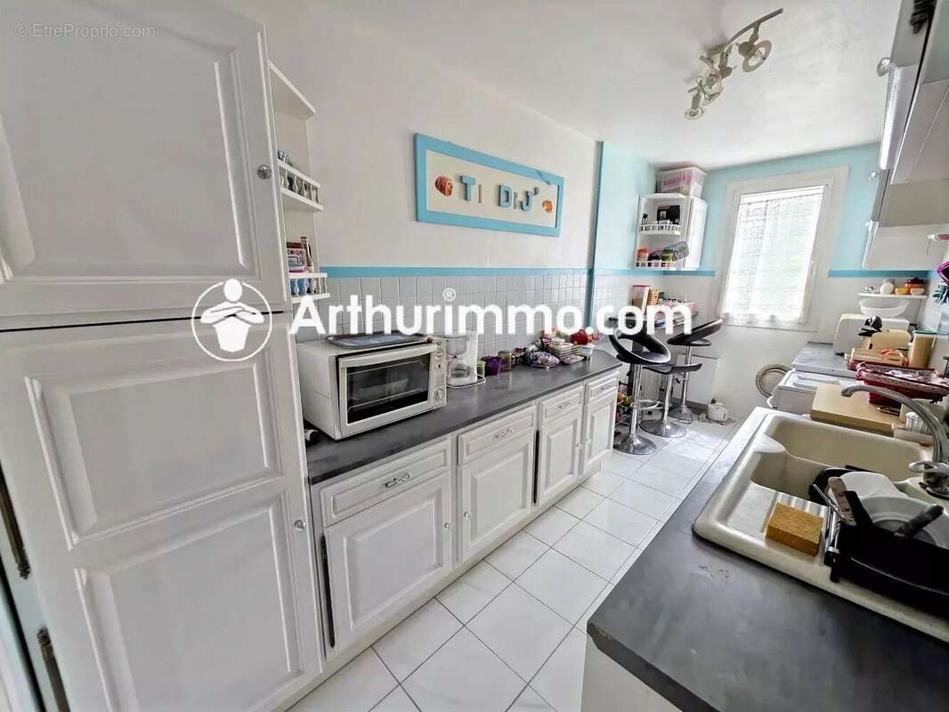 Appartement à SAVIGNY-LE-TEMPLE