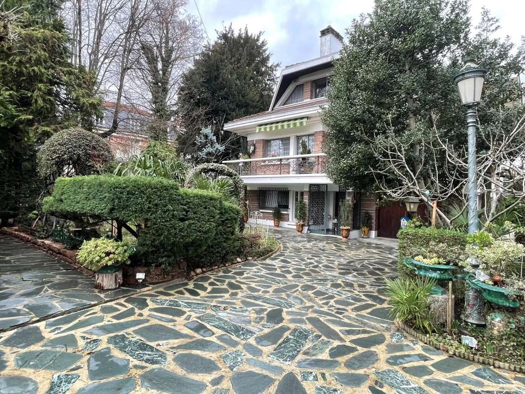 Maison à CHELLES