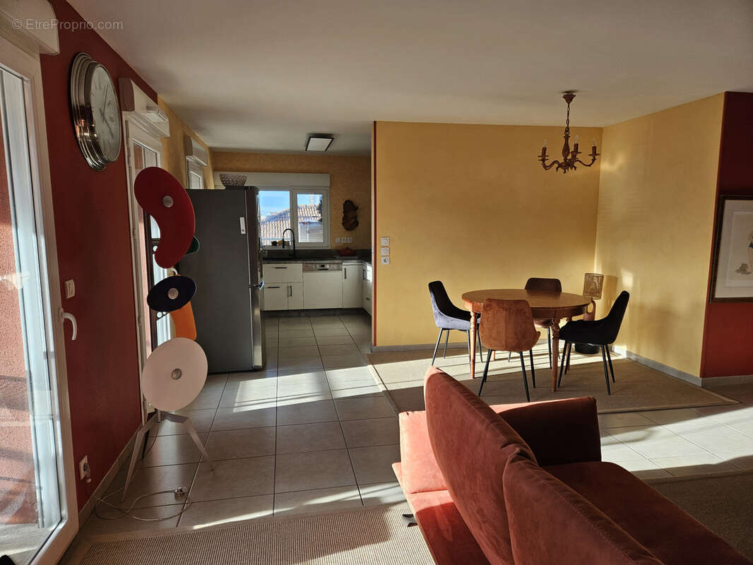 Appartement à LE COTEAU