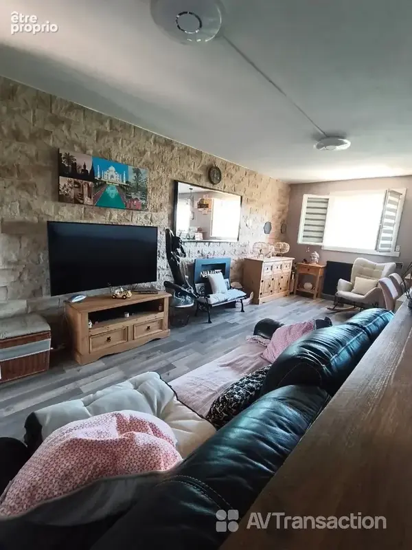 Appartement 4 pièces 73 m² à vendre à Marignane (13700) - photo 2
