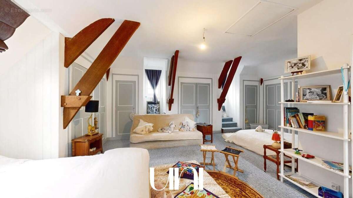 Maison à MEZIDON-CANON