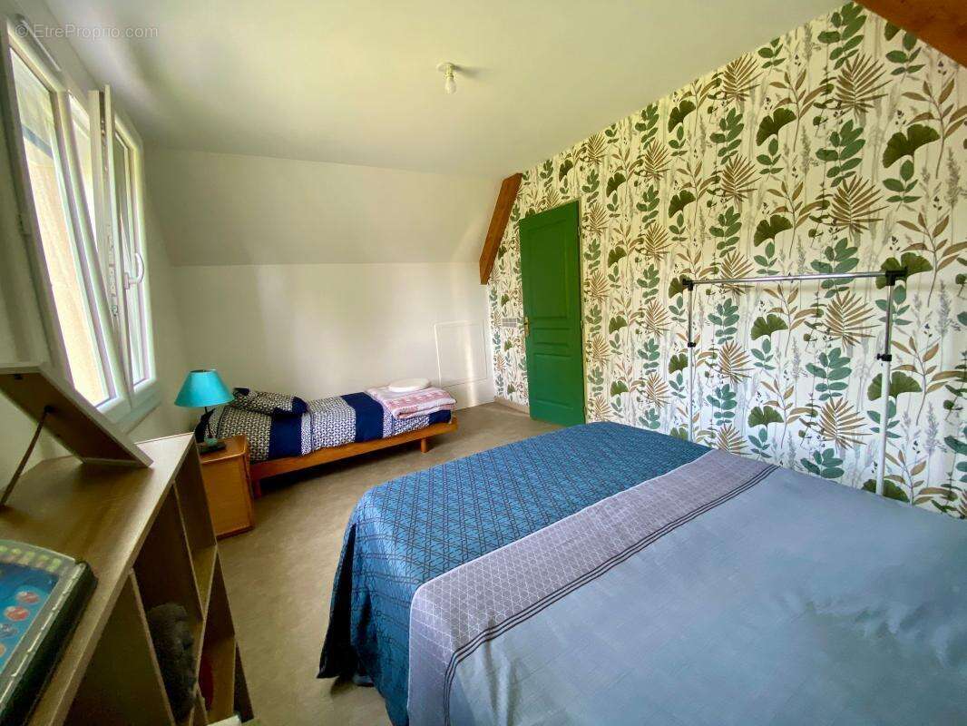 Maison à SAINT-AVIT-DE-VIALARD