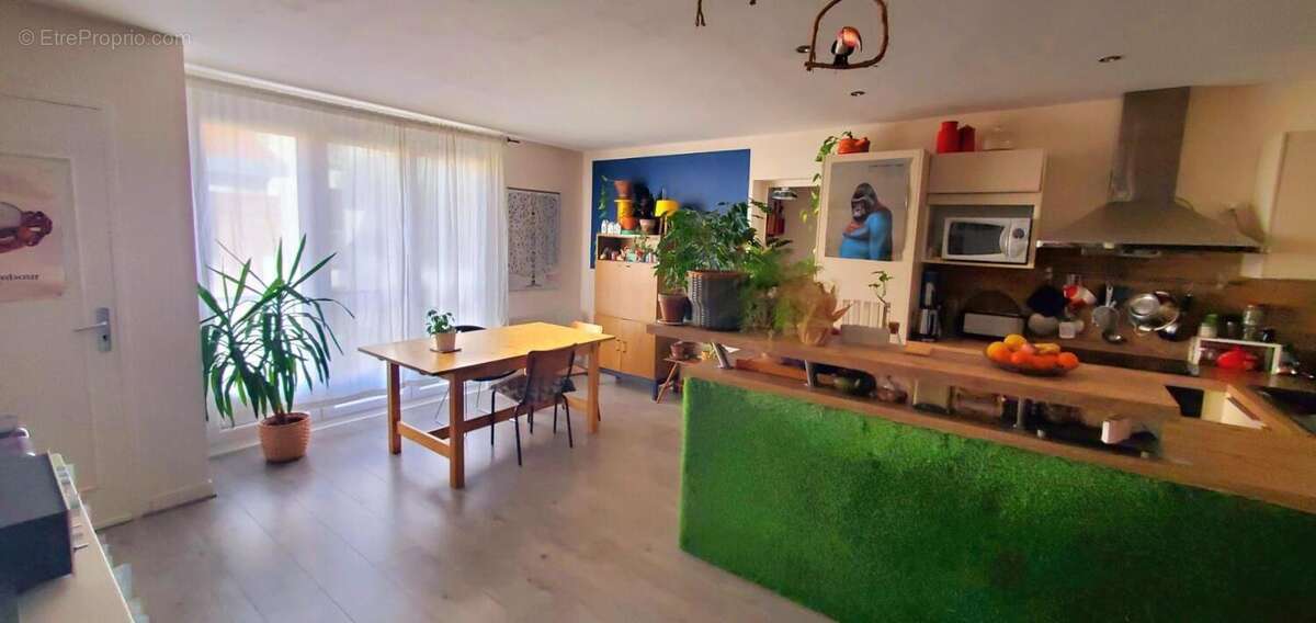 Appartement à NEUILLY-PLAISANCE