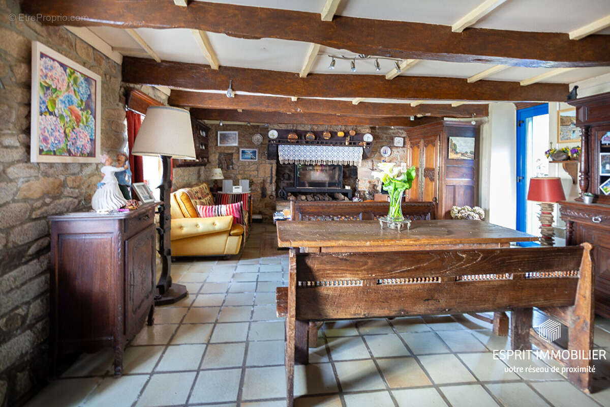 Maison à RIEC-SUR-BELON