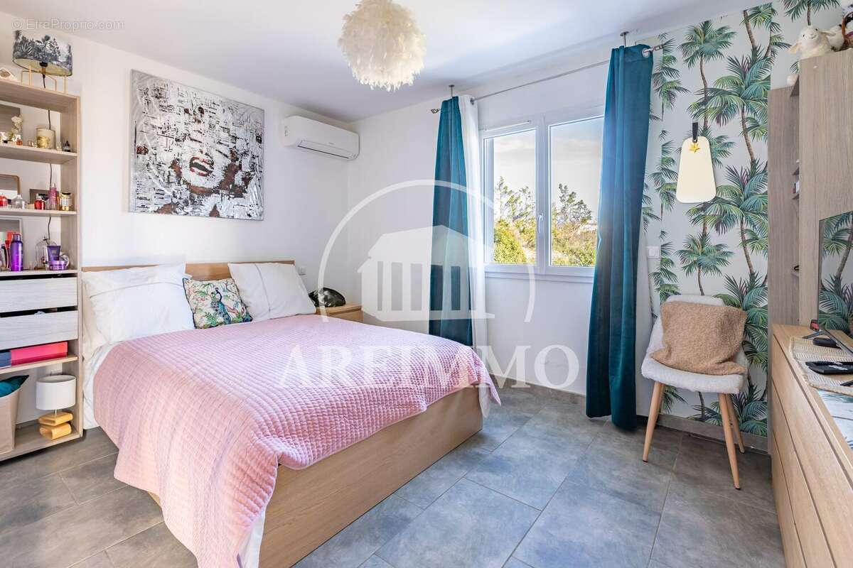 Maison 111 m² à Juvignac  - photo 3