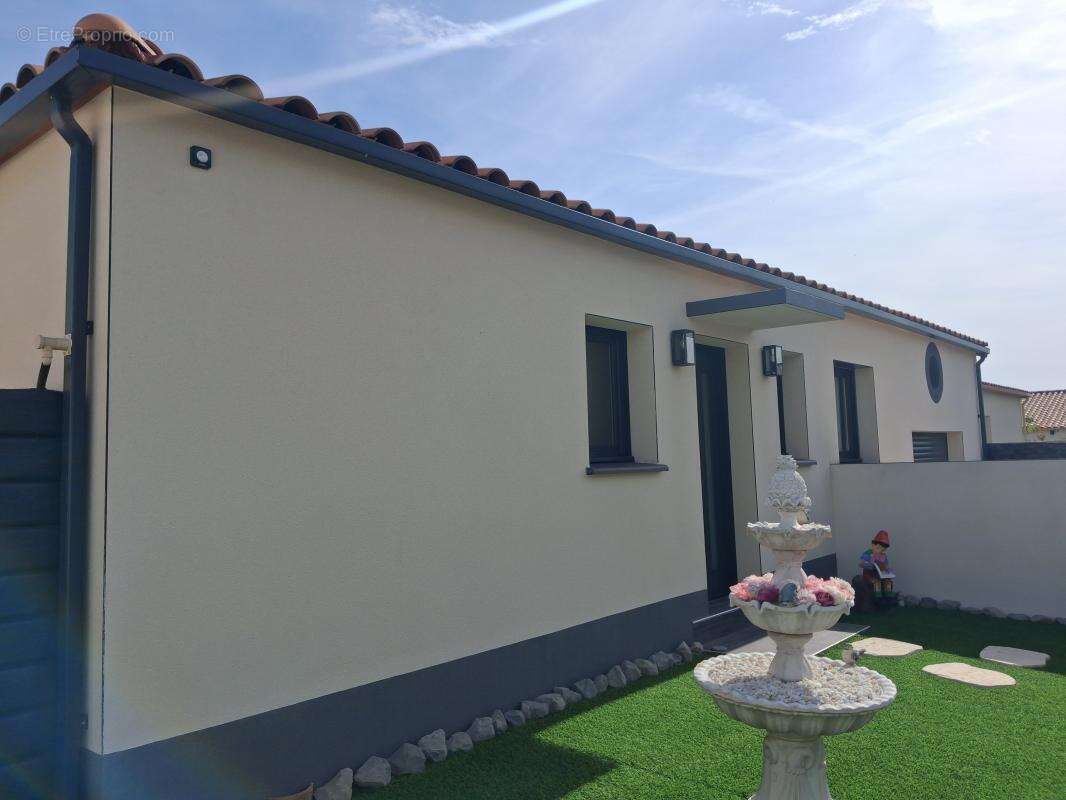 Vente maison de plain-pied T4 à Pomerols avec jardin et garage - photo 4