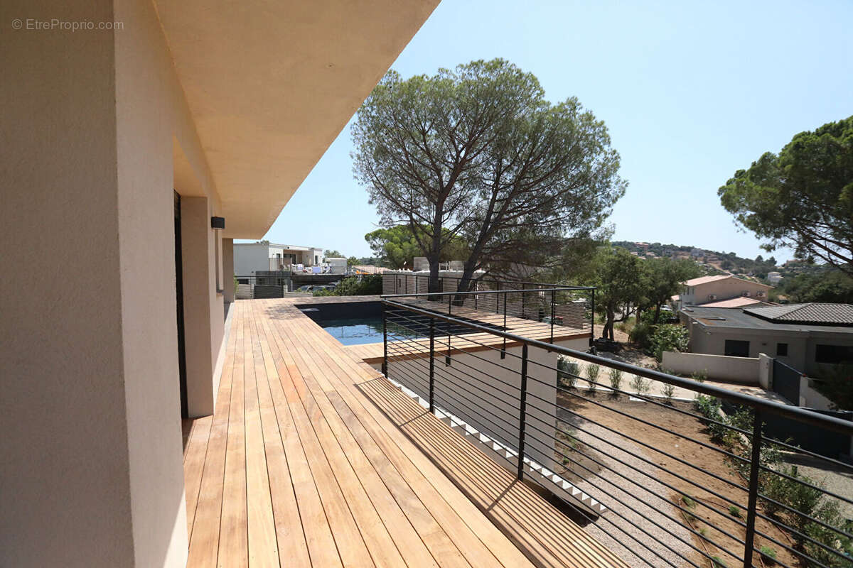 A vendre magnifique villa contemporaine de 150m2 sur terrain de 820m2 sainte lucie de porto vecchio - photo 10