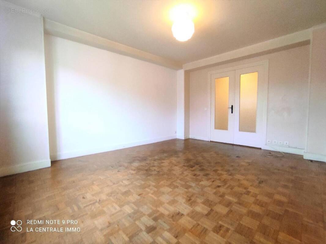   - Appartement à LYON-3E
