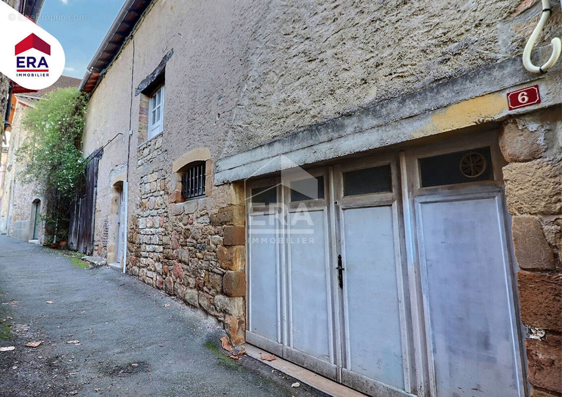 Maison à CAPDENAC