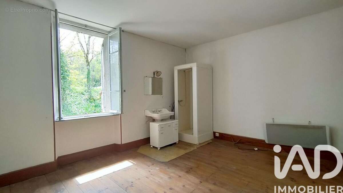 Photo 9 - Maison à LABASTIDE-ROUAIROUX