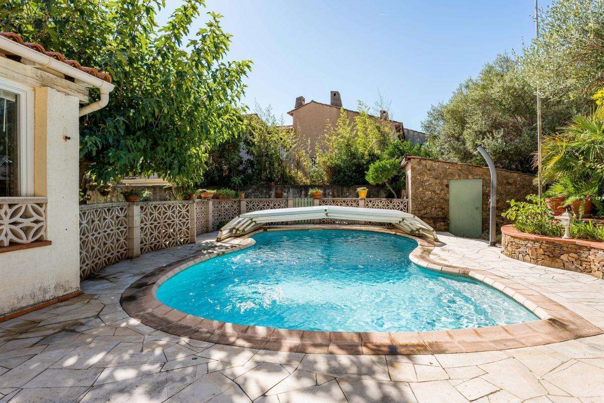 Maison à LA VALETTE-DU-VAR