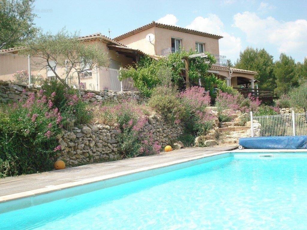 Maison à BESSE-SUR-ISSOLE