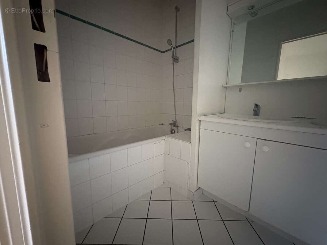 Appartement à SAINT-JEAN-DE-BRAYE