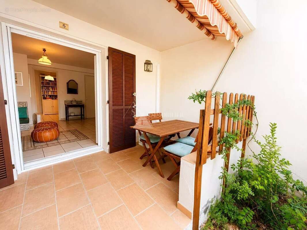 Tres beau t2 avec terrasse - sagone - photo 3
