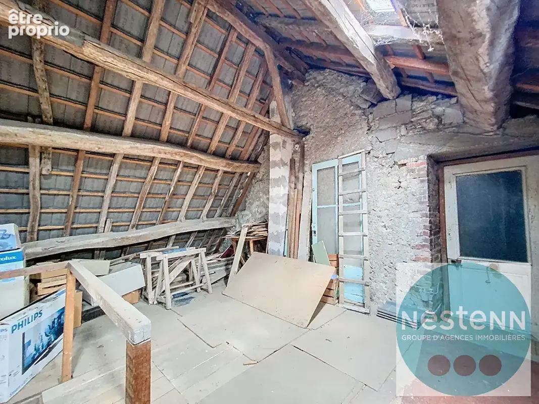 Maison de plain-pied à rénover - Beau potentiel au coeur de Saint-Gervais-la-Forêt - photo 9