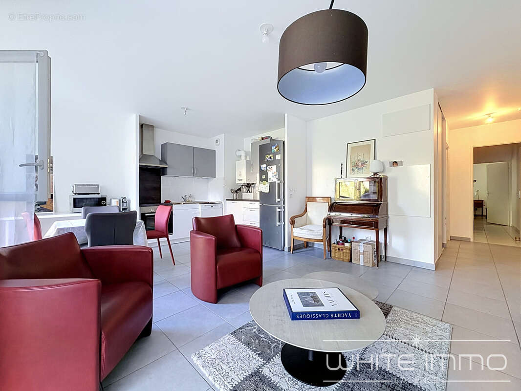 'béné' - vente en exclusivite, francheville le bas, t3 de 68 m2, 2 chambres - garage - photo 2
