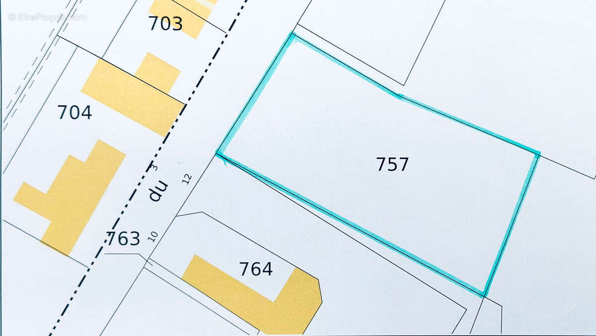 Terrain à PONT-ARCY