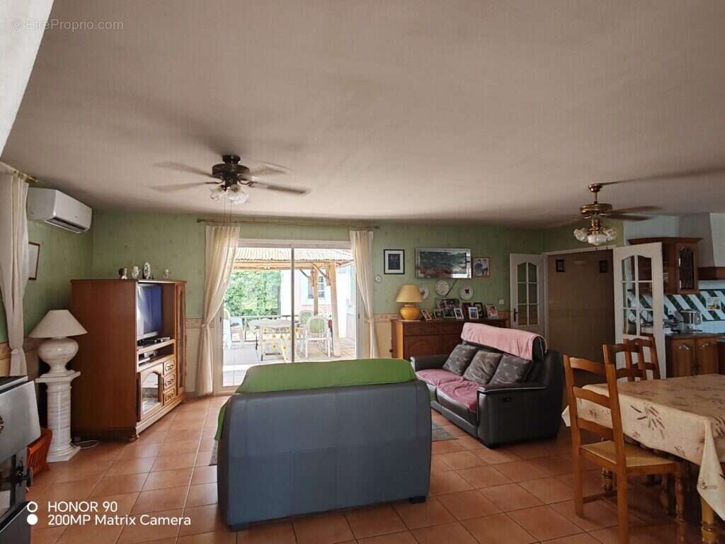 Villa T4 en Plein pied de 152m2 habitable sur un terrain de 2705m2, garage Narbonne 11100 - photo 6
