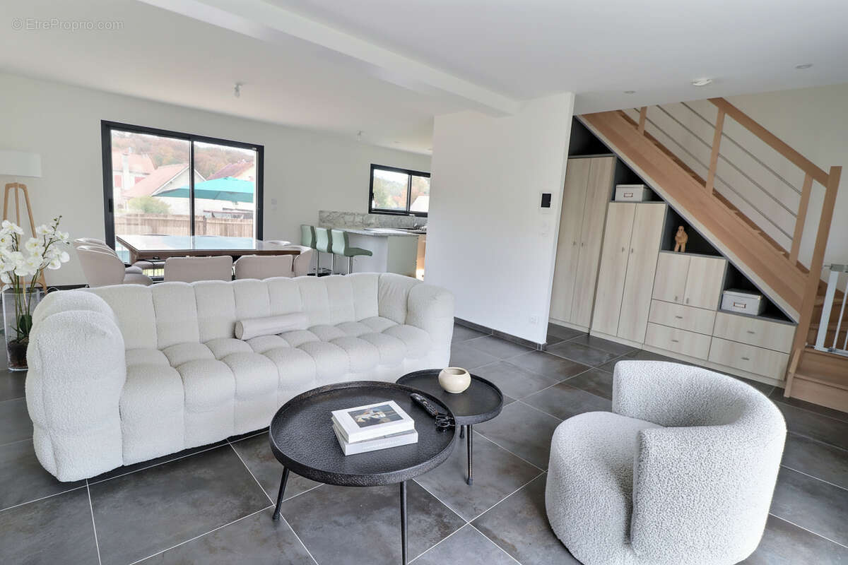 Maison à SAINT-LEGER-EN-YVELINES