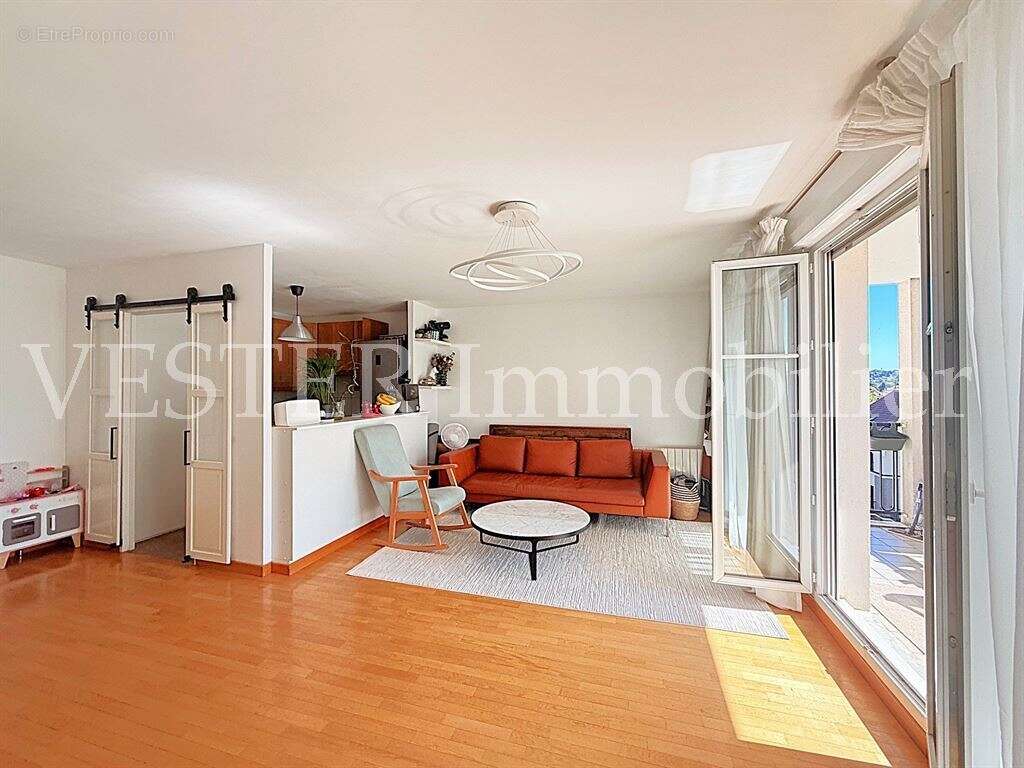 Appartement à LE PERREUX-SUR-MARNE