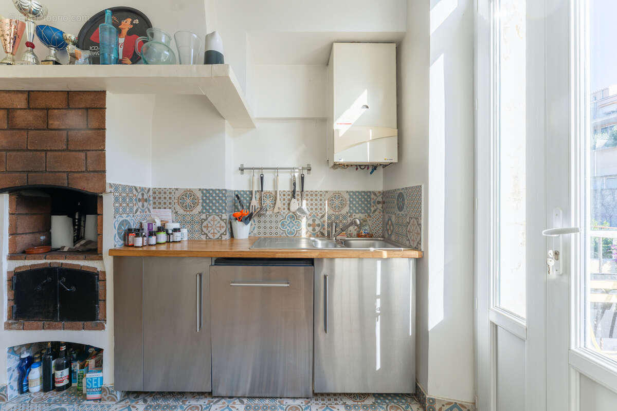 Appartement à MARSEILLE-6E