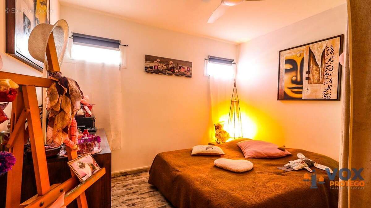 À vendre – Villa familiale avec piscine – Quartier Stella, Saint-Leu - photo 4