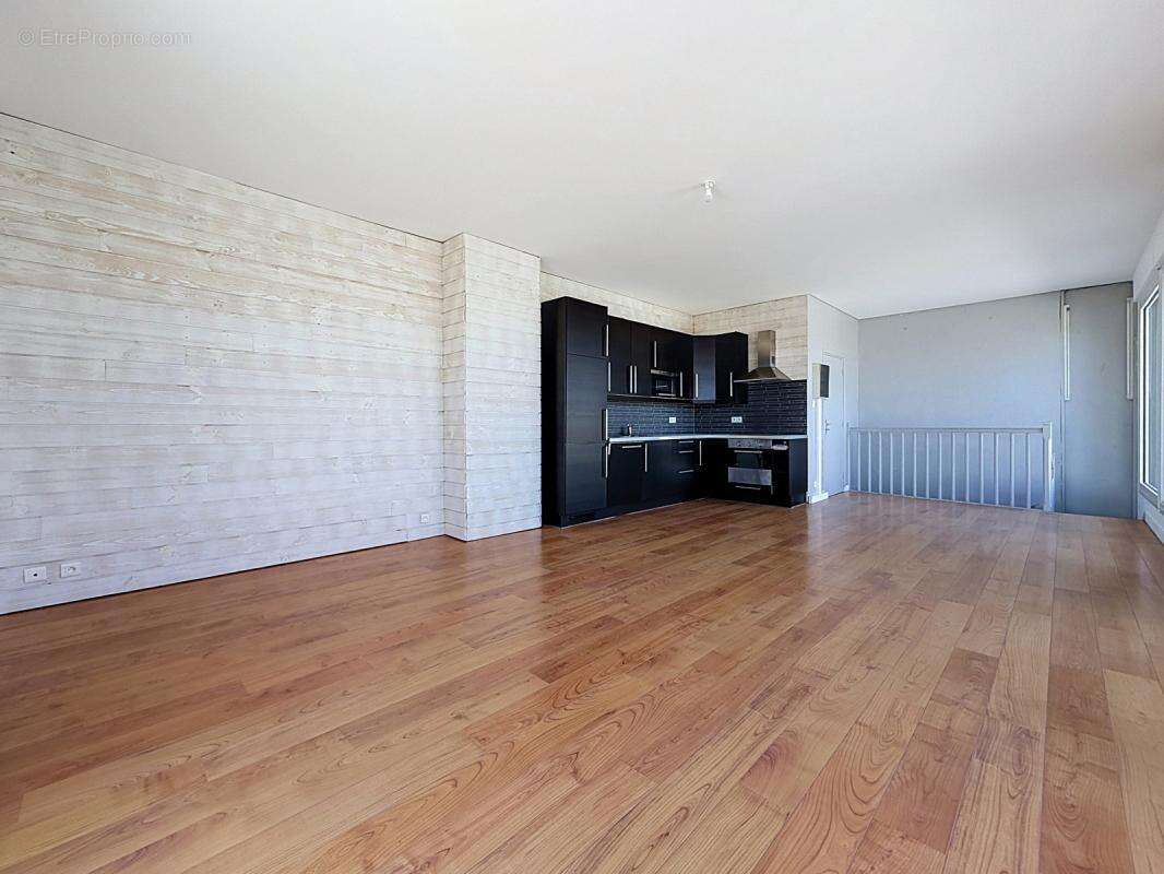 Brest – Secteur Kérinou Rare sur le marché – Appartement duplex T6 avec terrasse de 40 m2 et vue mer panoramique - photo 3