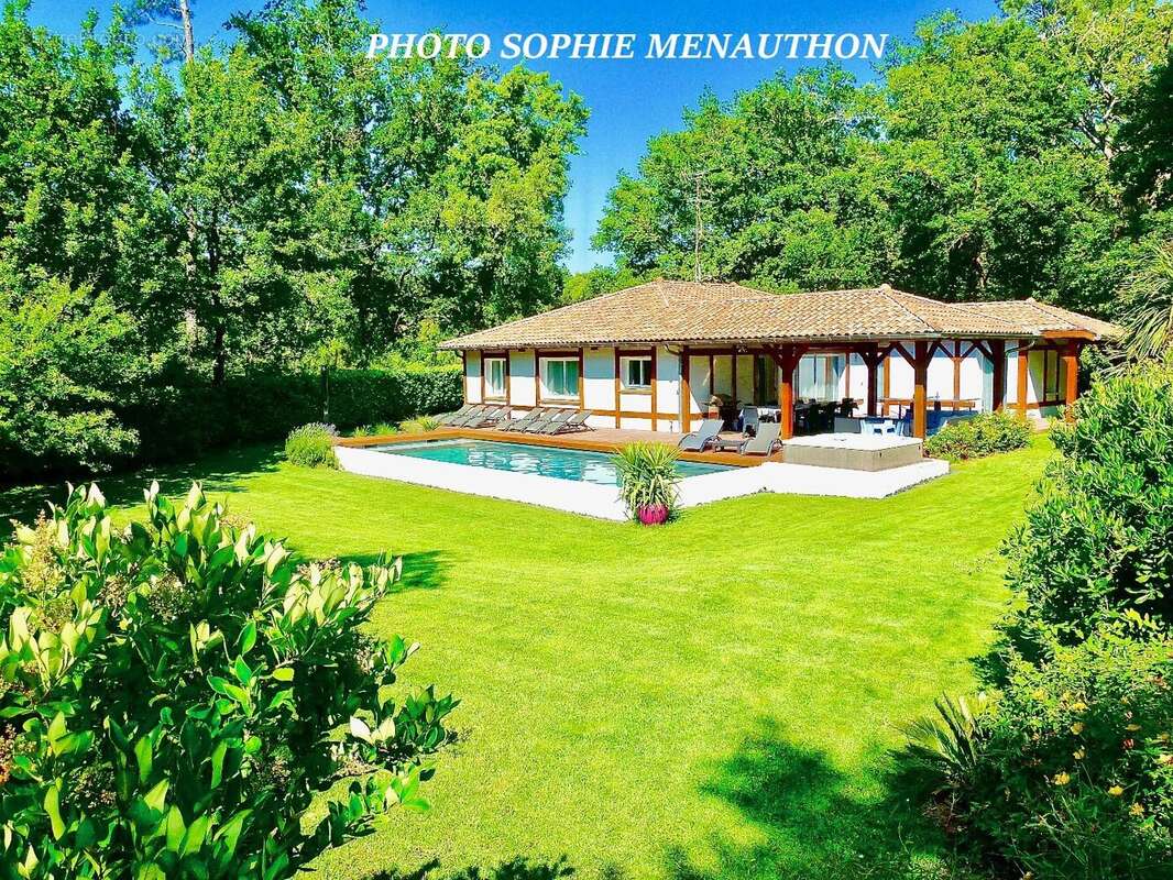 Maison à MOLIETS-ET-MAA