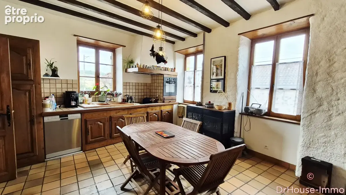 Maison 149 m² à Mareugheol  - photo 6