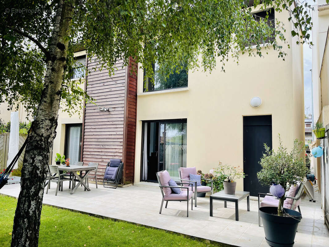 Maison à SACLAY