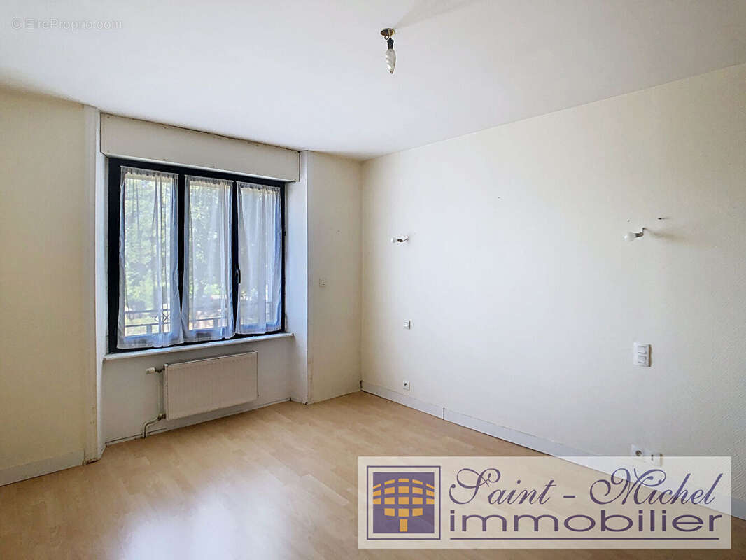 Appartement à QUIMPERLE