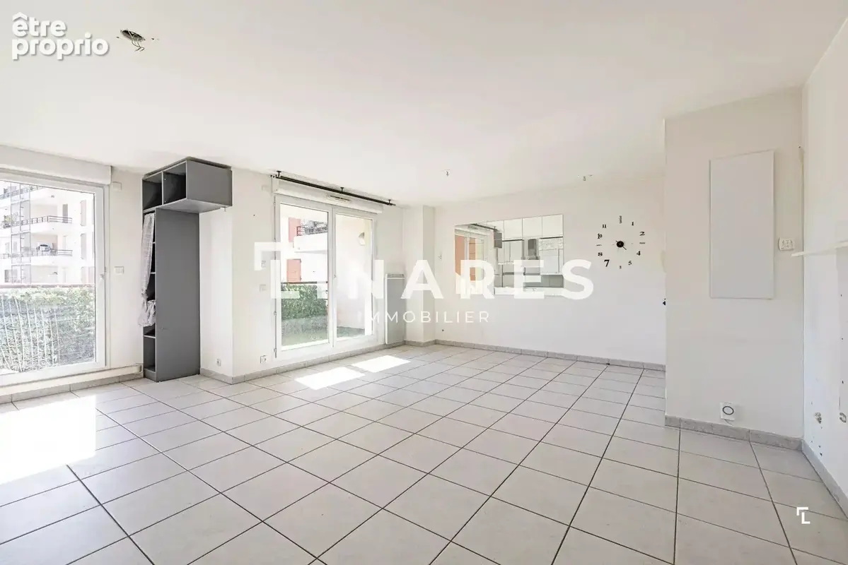 L’ESPRIT – Appartement T3 de 60m² – Balcon – 13008 - photo 2