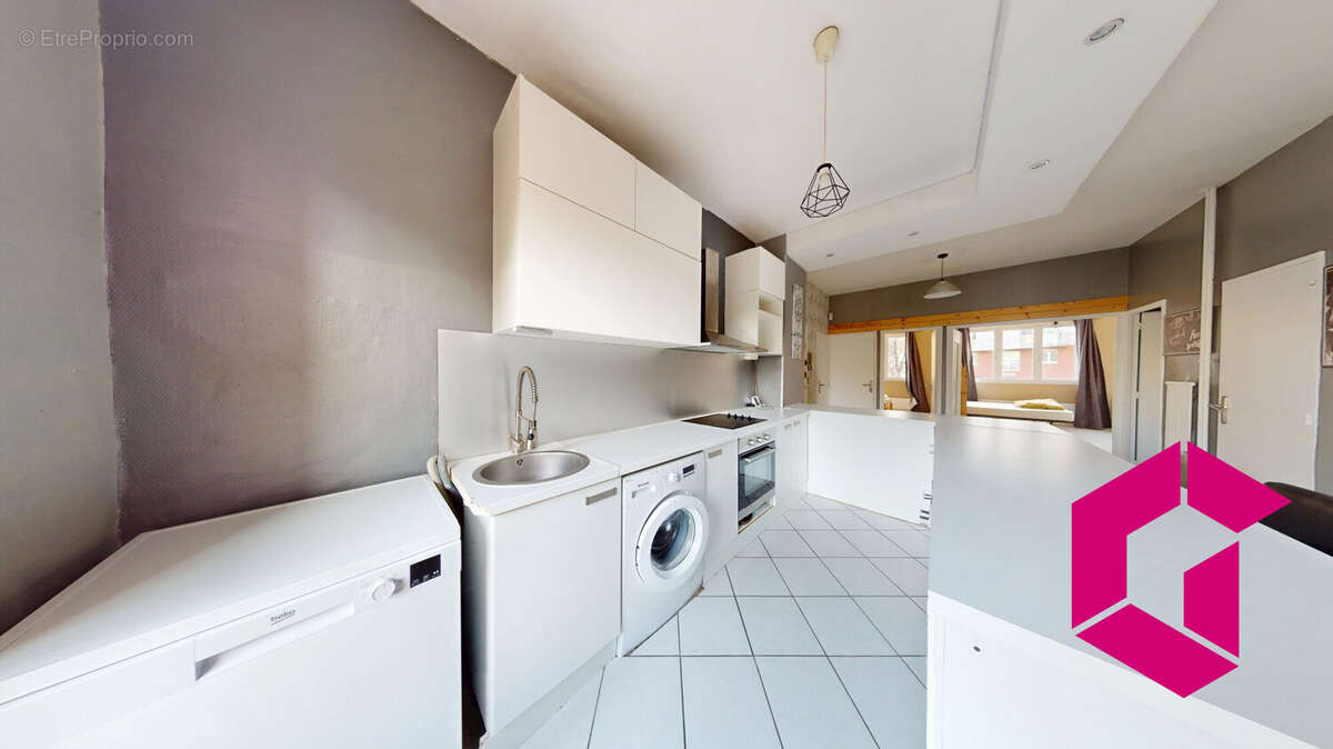 Appartement à SAINT-ETIENNE