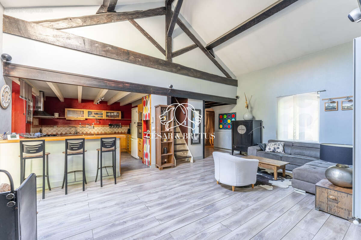 Appartement à VERNAISON