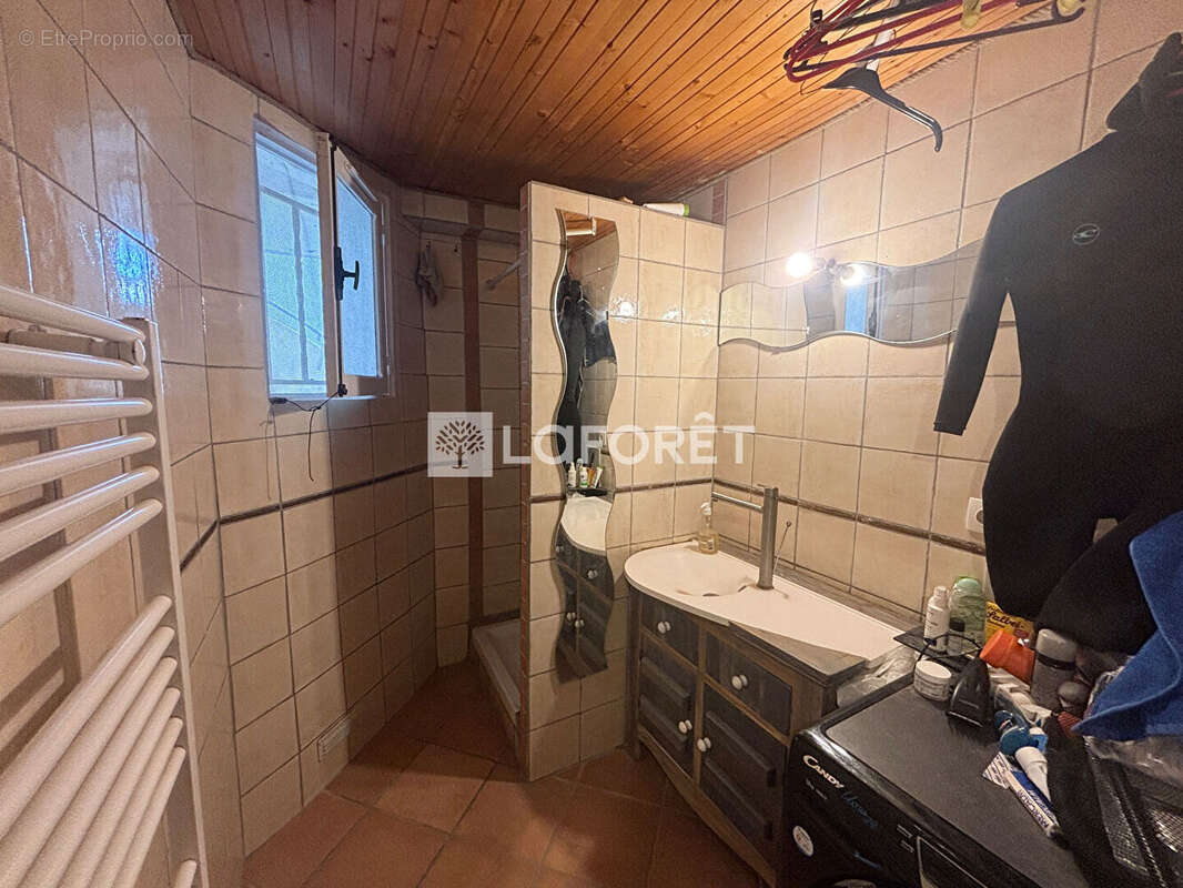 Appartement à MAUGUIO