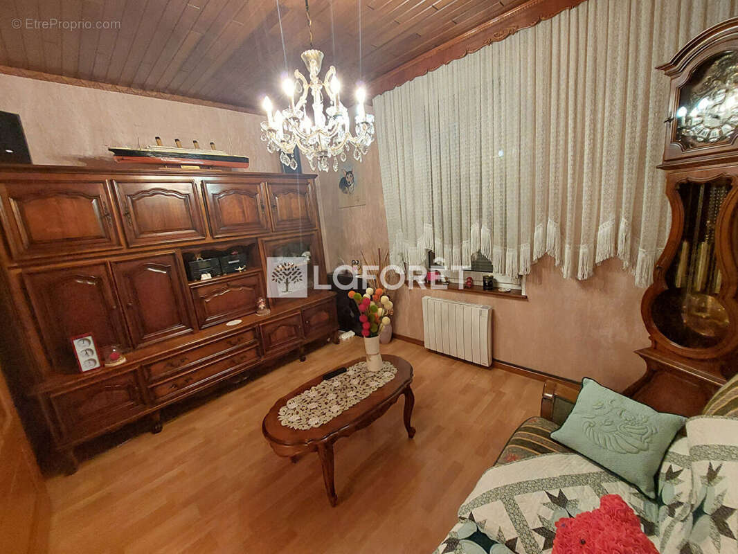 Maison à AUDUN-LE-TICHE