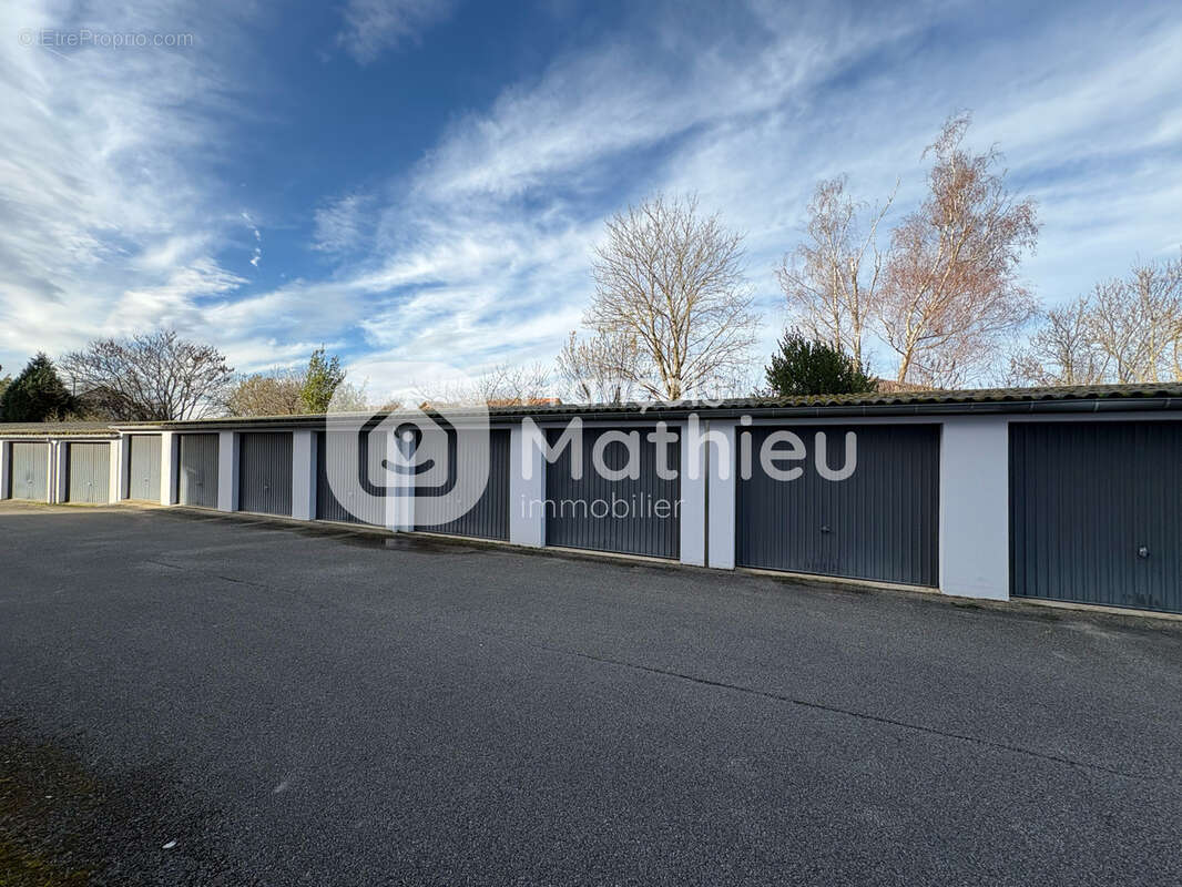 Appartement à PERONNAS